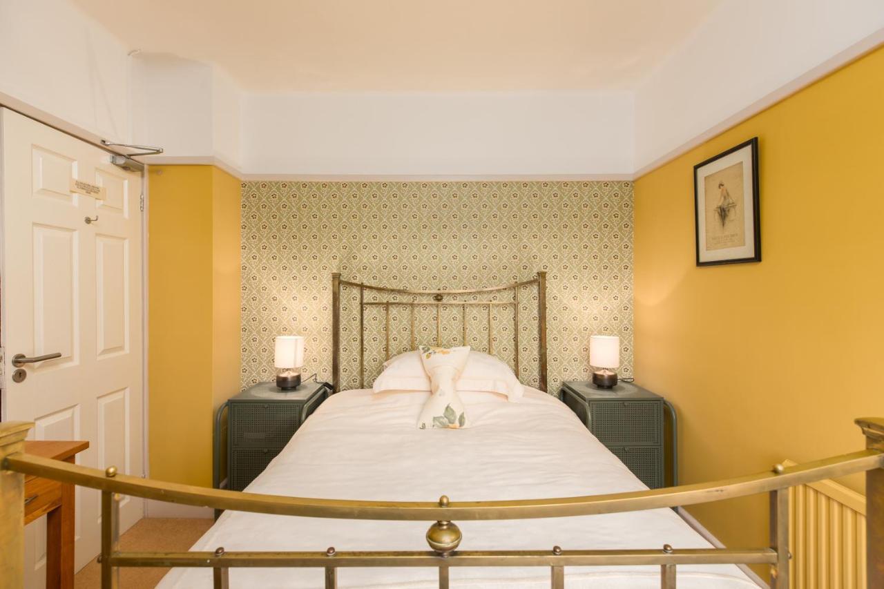 Chestnut Grove Bed And Breakfast Норвич Экстерьер фото
